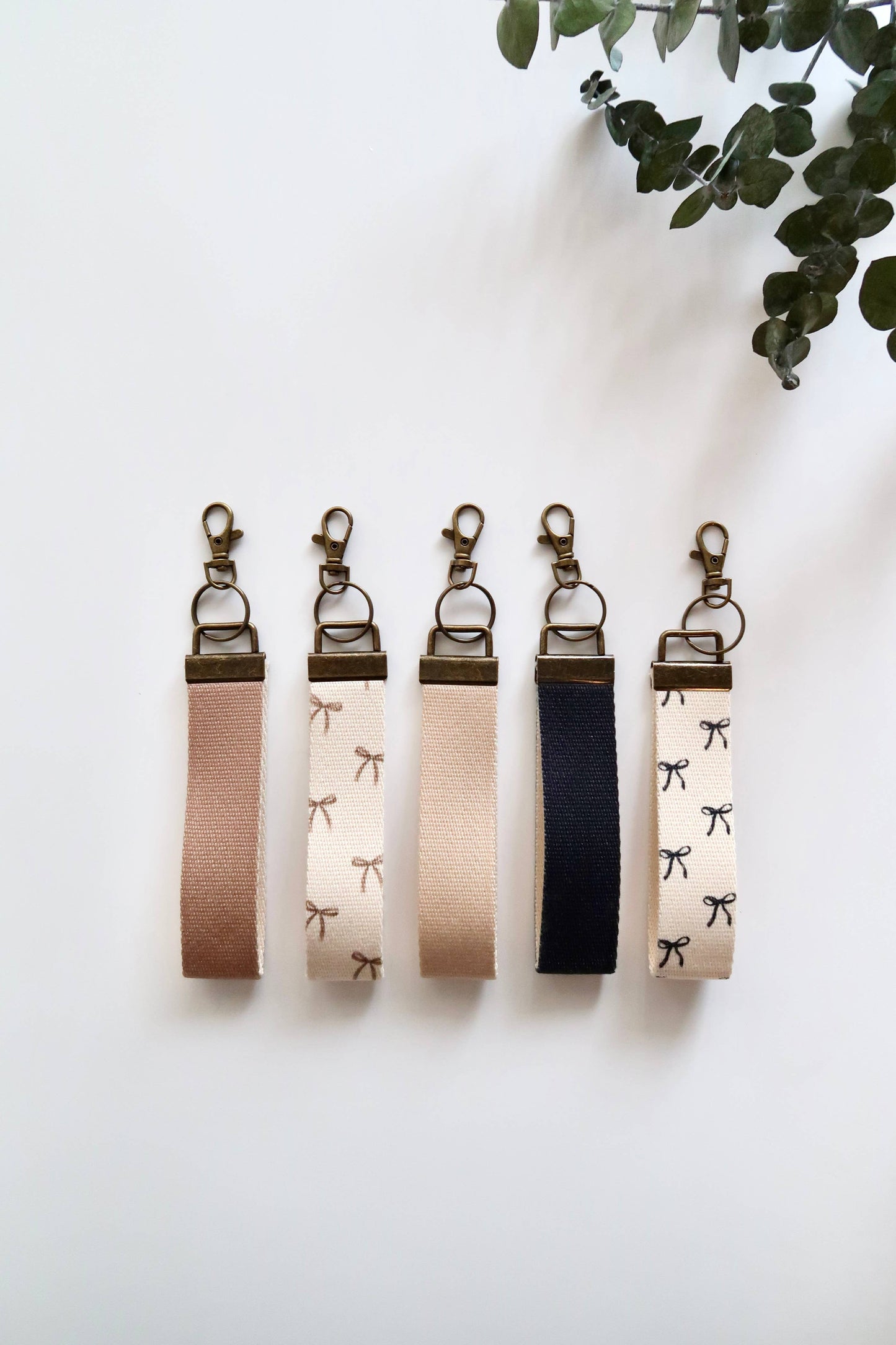 Bow Keychain Wallet with Wrist Lanyard, Compact Card Holder