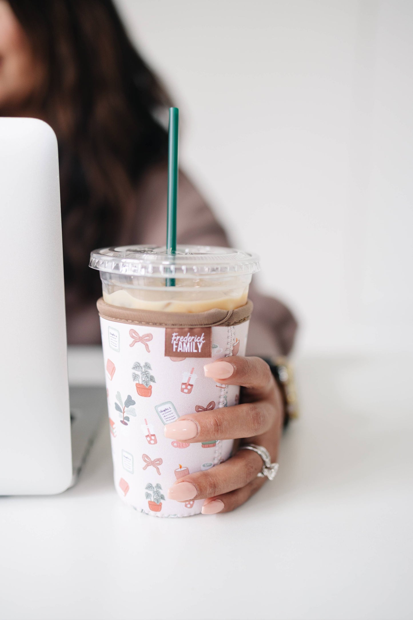Iced Coffee Drink Sleeve, Beverage Cup Sleeve: #14 books bow