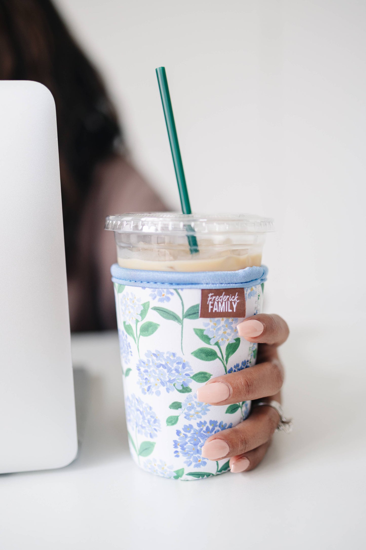 Iced Coffee Drink Sleeve, Beverage Cup Sleeve: #18 brown checker